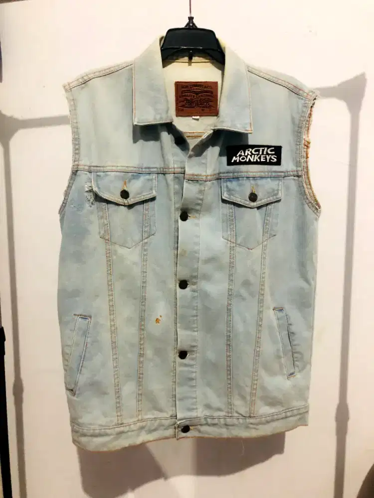 Jaket Rompi Levi's X arctic monkeys collaboration
