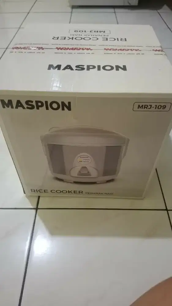 Rice cooker maspion 1.2L