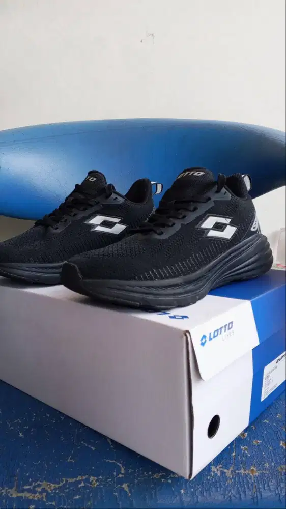 Lotto Size 39 Black