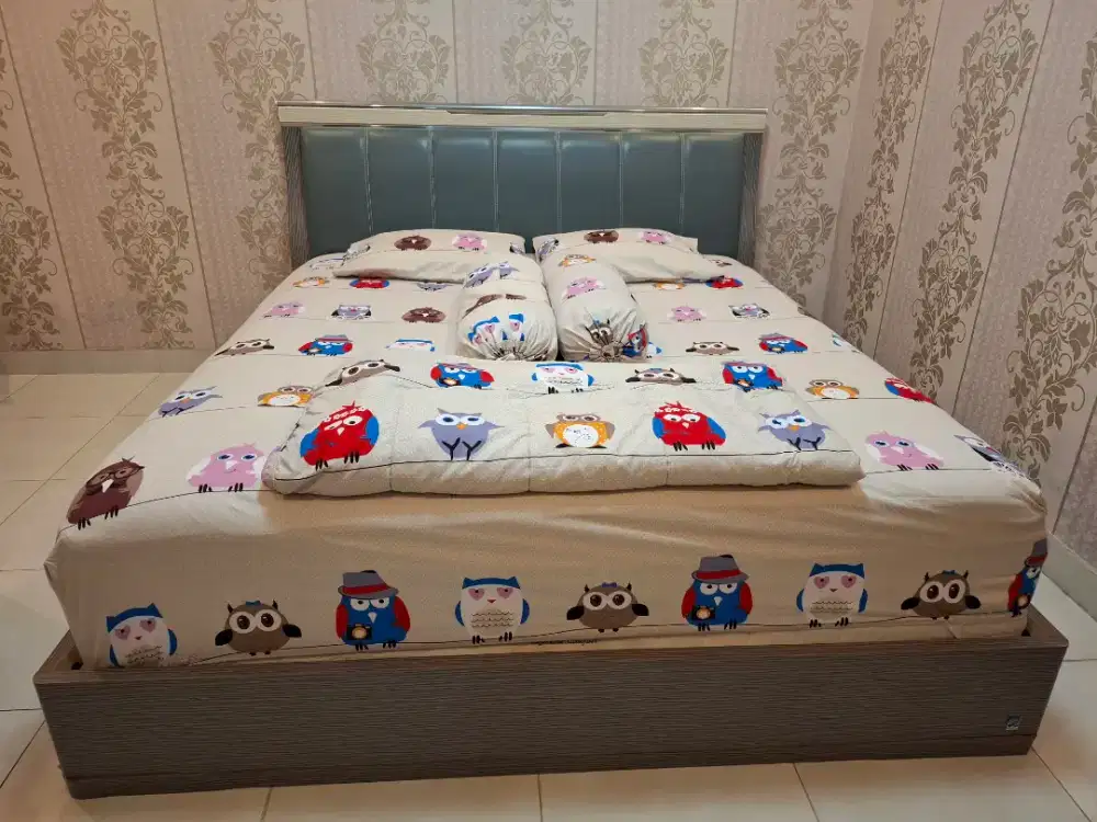 Ranjang + kasur Serta 180x200
