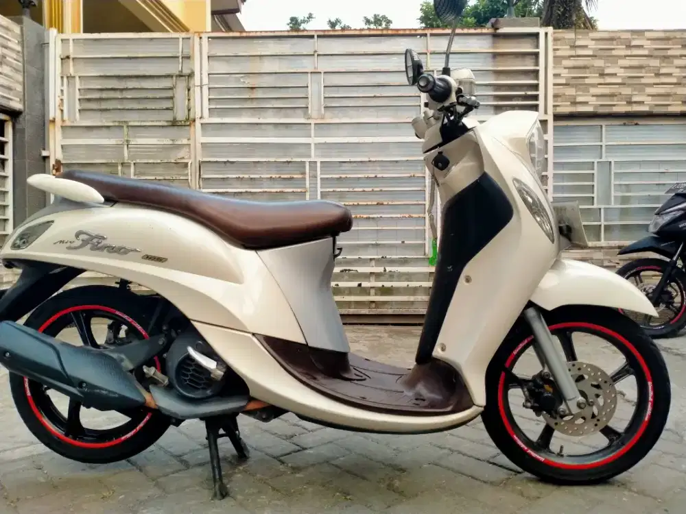 Yamaha Fino 125 premium lengkap motor sehat keterangan detail dibawah