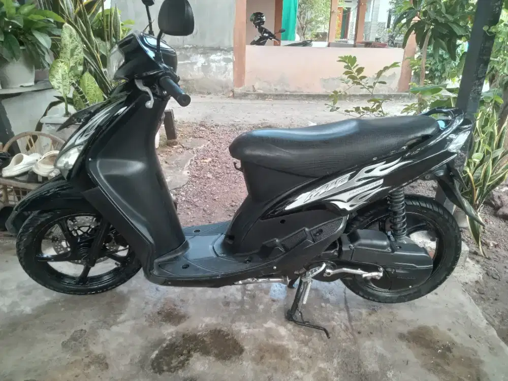 Di jual motor yamaha mio 2009