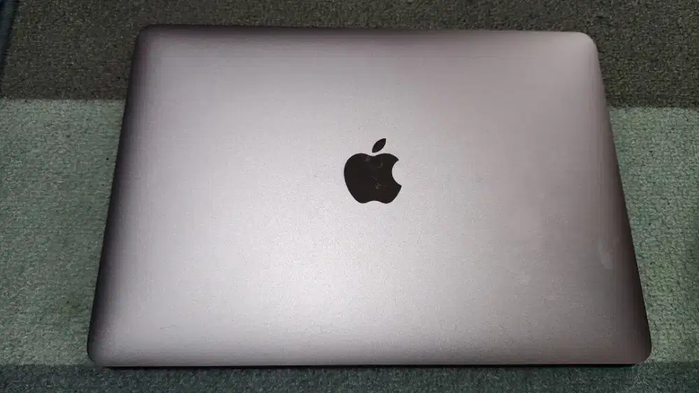 Dijual Macbook Retina 2017 12 inch