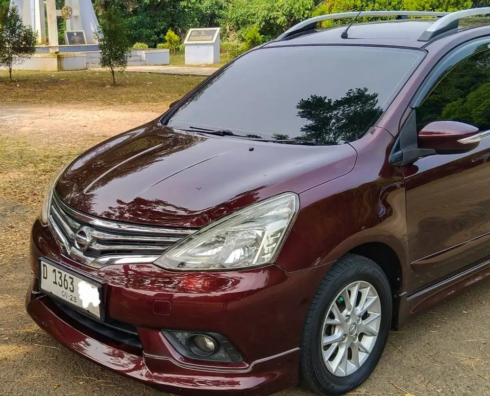NISSAN GRAND LIVINA 1.5 XV A/T HWS MARUN