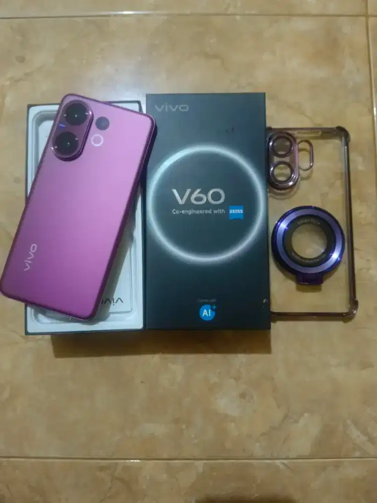Jual Vivo V60 5G ram8/256 mulus lengkap normal
Garansi on 14/01/2027