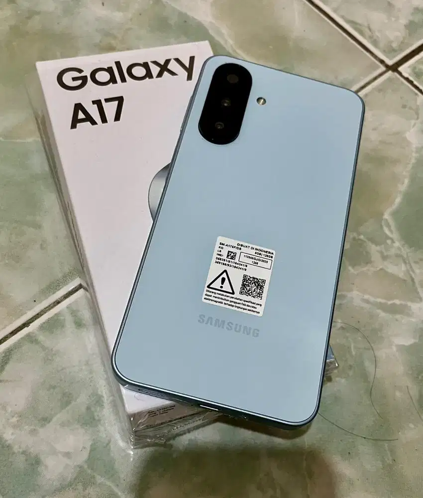 Samsung A17 8/128