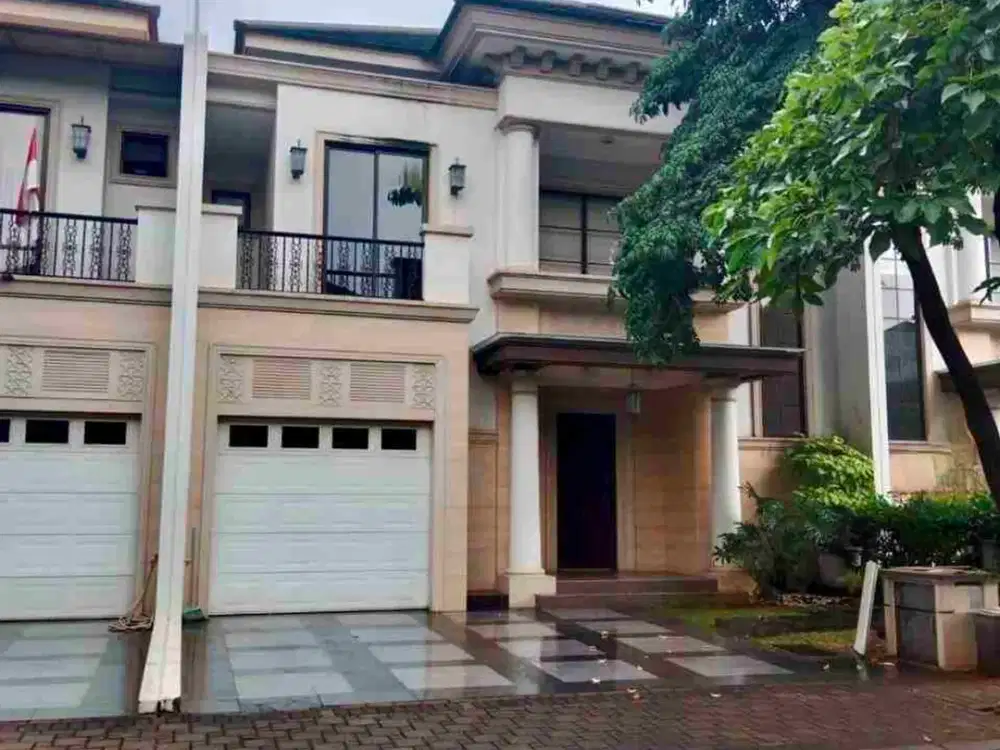 Dijual Rumah Private Pool Semi Furnished Jadeite BSD