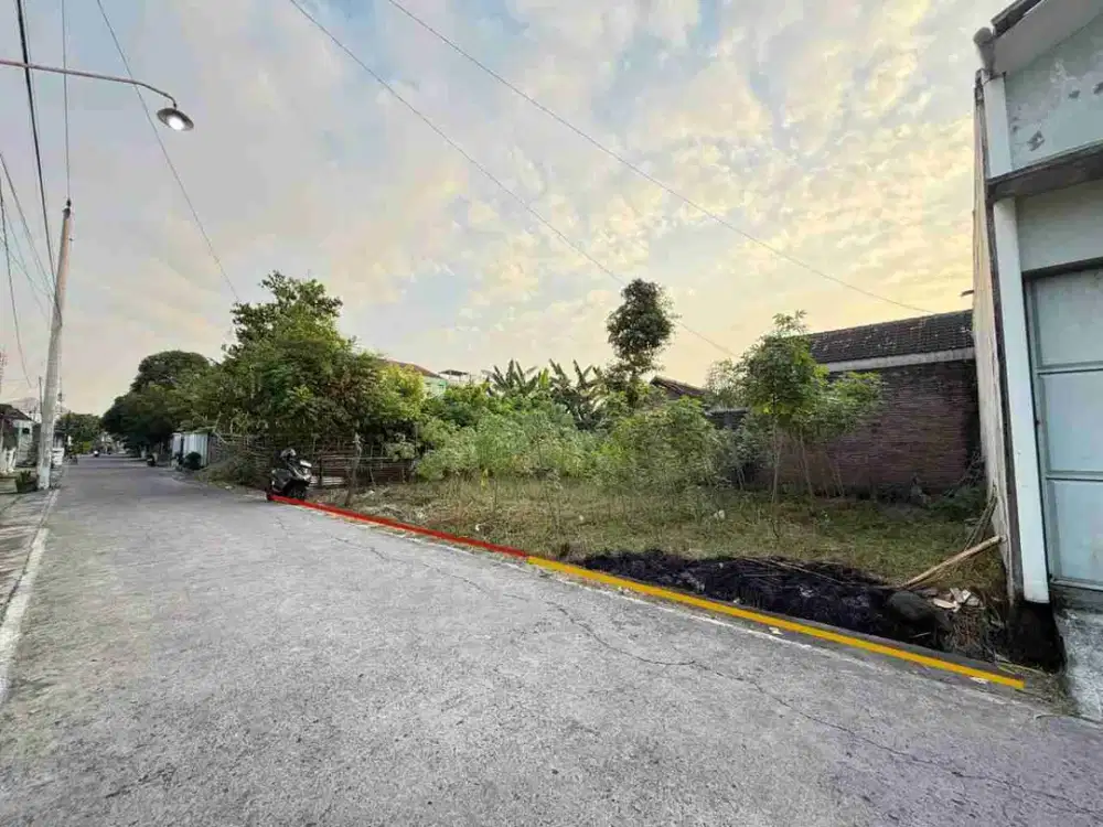 Tanah Pekarangan 2 unit siap bangun dekat exit tol klodran Murah