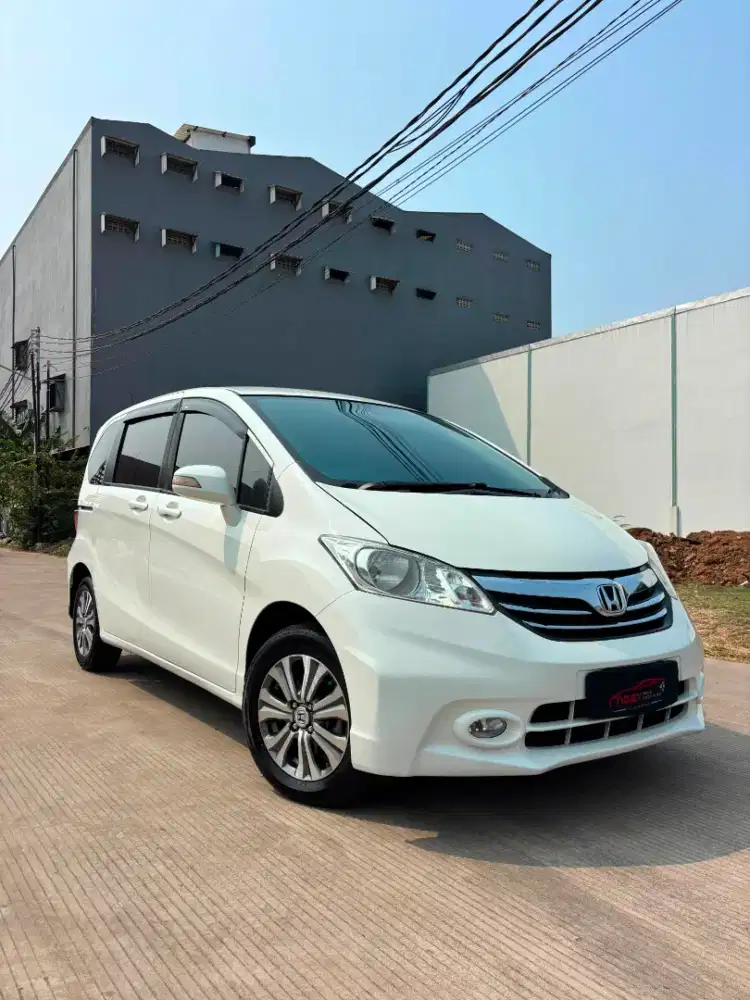 Honda Freed SD matic 2015 bekas murah