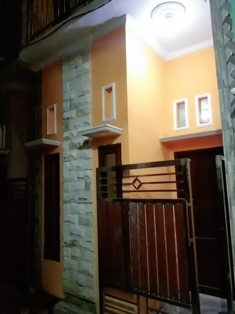Disewakan Rumah 2 Lantai Minimalis Siap Huni Bersih Dan Nyaman