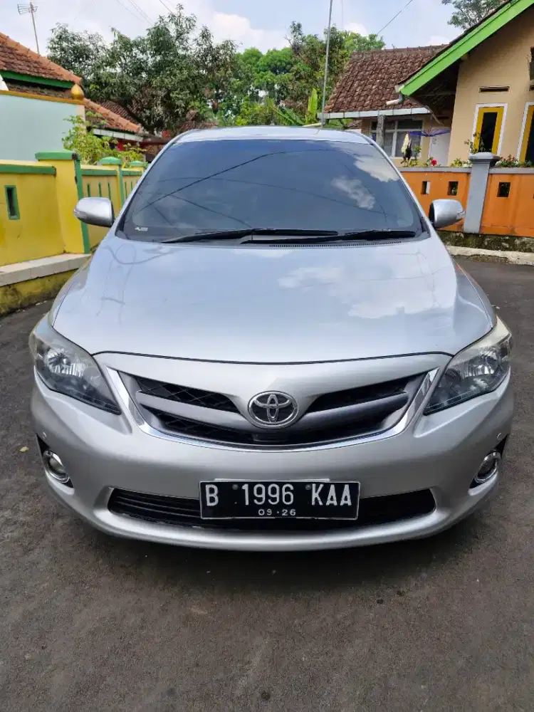 Altis V A/T 2011 (istim pemakaian pribadi)