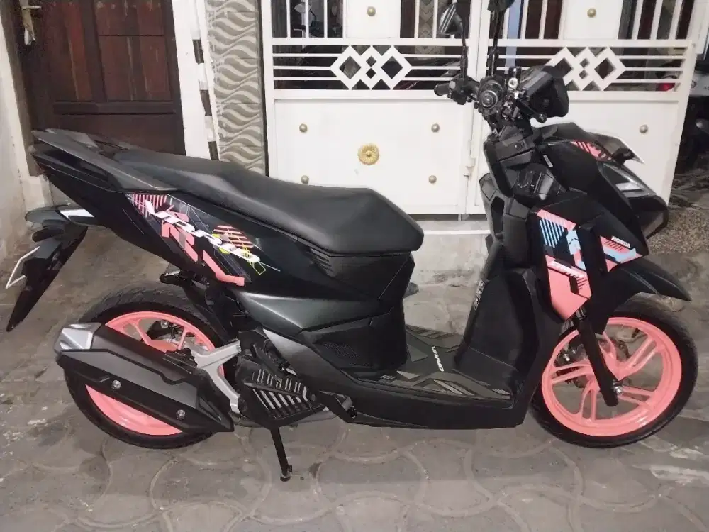All New Vario 125 Street 2026 Black Coral