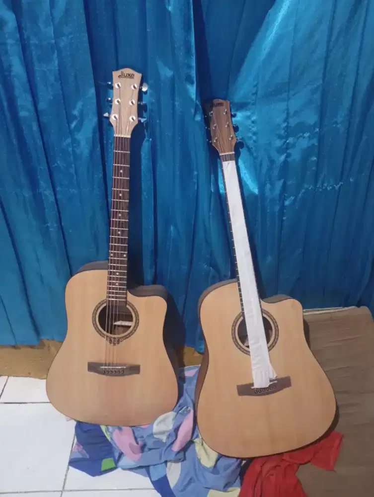 Gitar akustik original deluxe