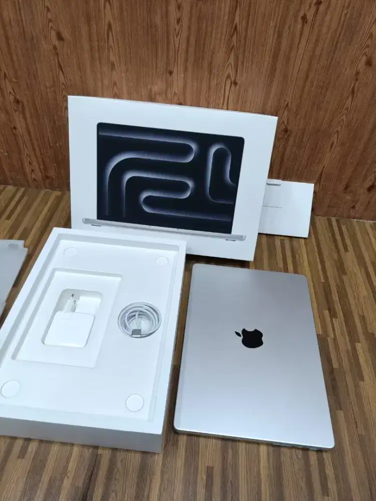 Macbook M4 Pro 14 inch