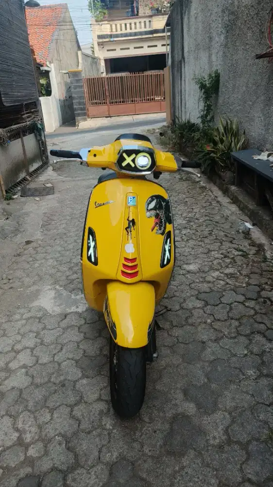 Vespa sprint 150 ABS 2022 lengkap
