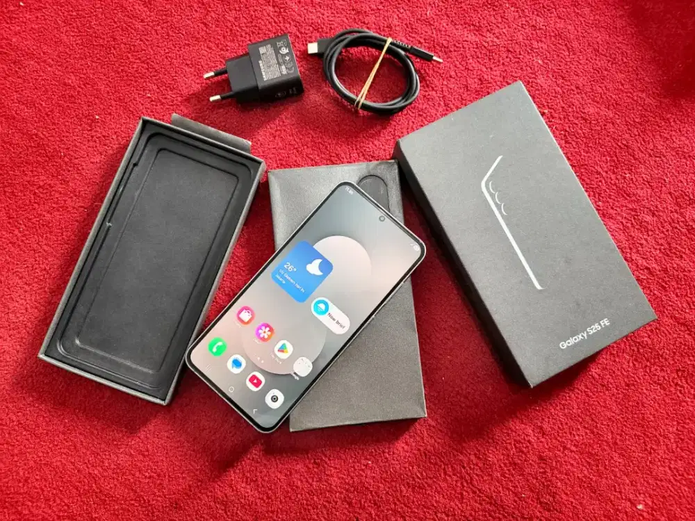 Samsung S25 FE 8/256 GB Fullset mulus