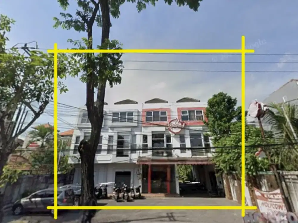 Dijual 4 ruko dan tanah di jalan utama Dewi Sri, Legian Bali