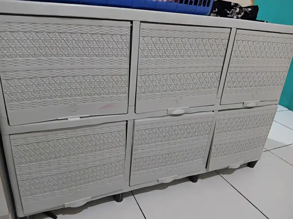 Di jual lemari pelastik murah