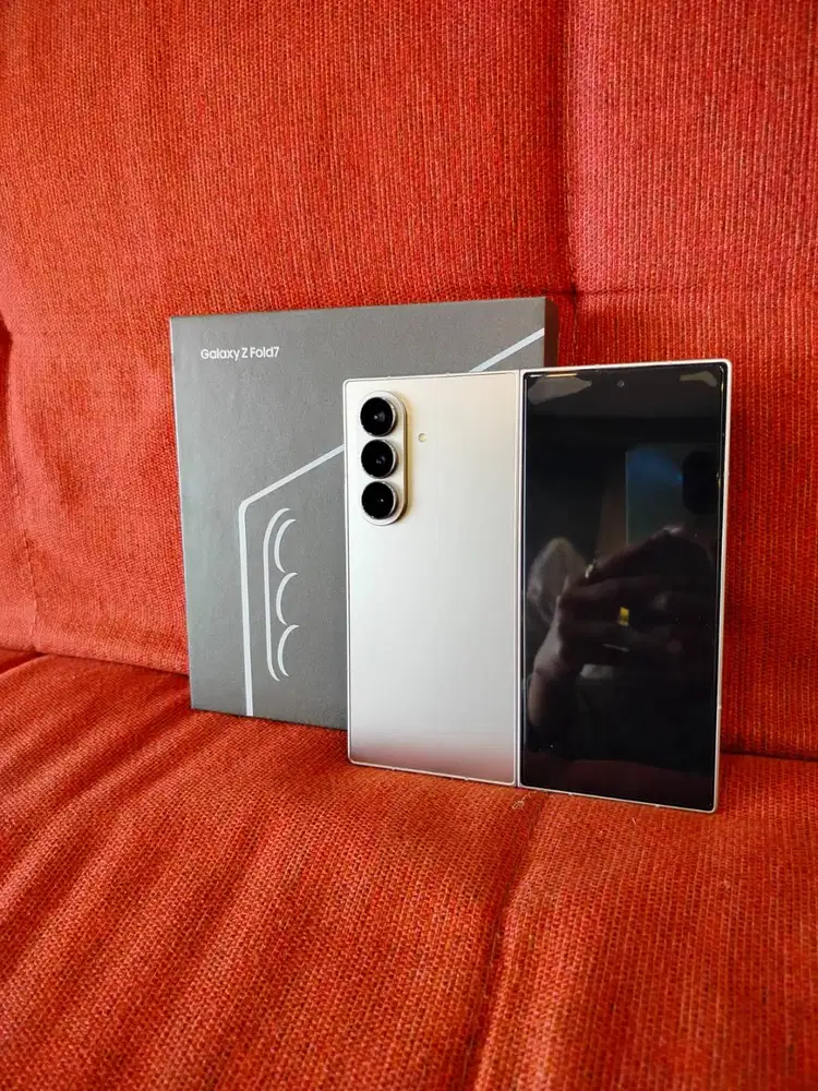 Samsung Galaxy Z Fold 7 12/512gb like new