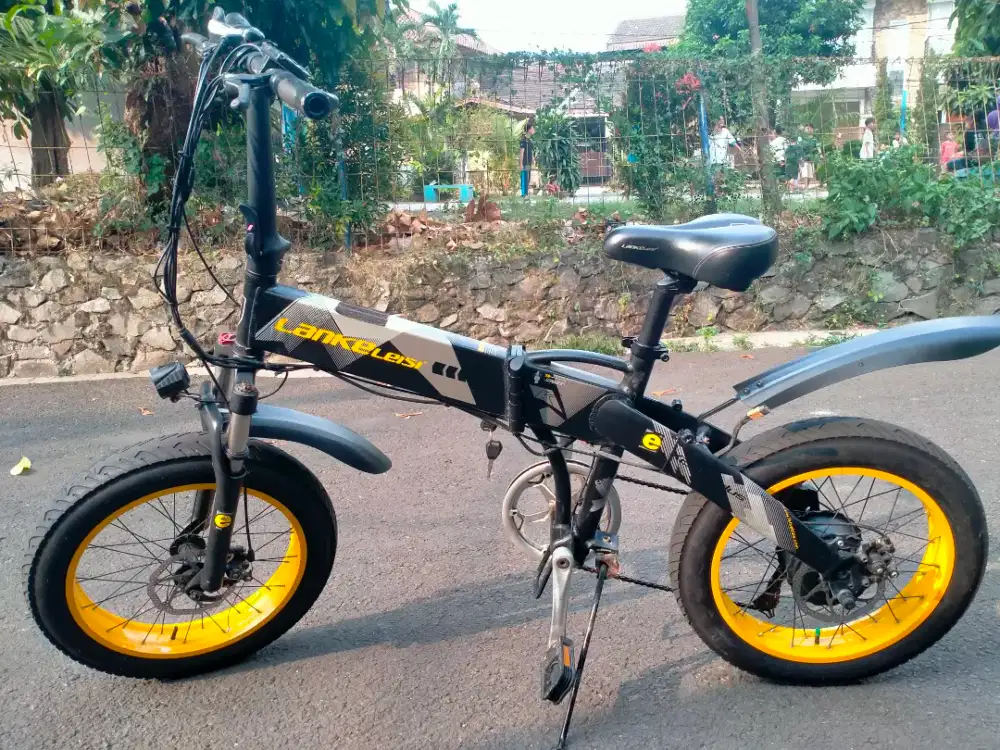 Sepeda elektrik smart Lipat Lankeleisi X2000 plus 1000 Watt