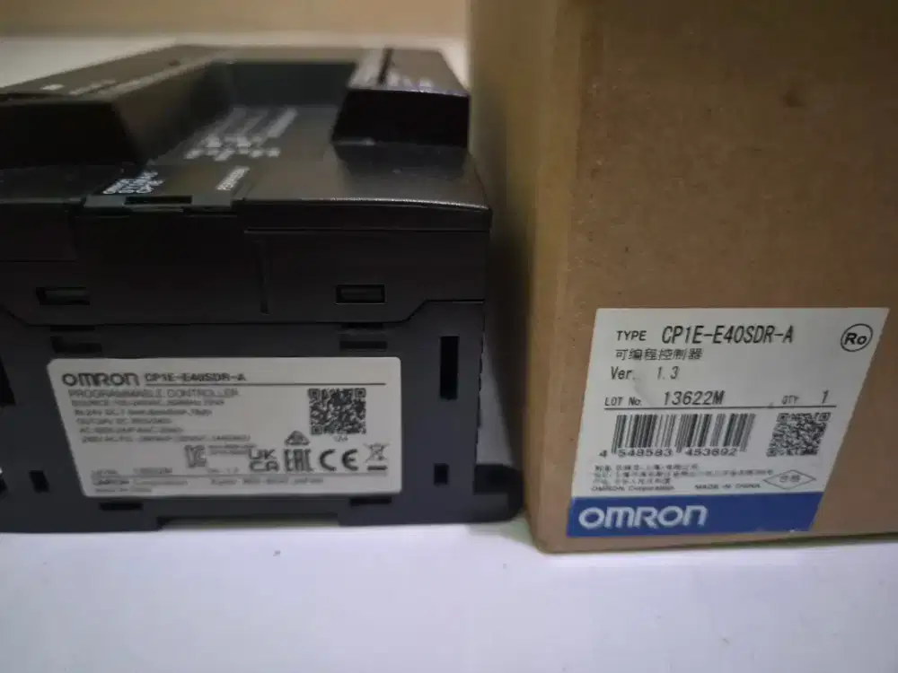 PLC Omron CP1E-E40SDR-A
