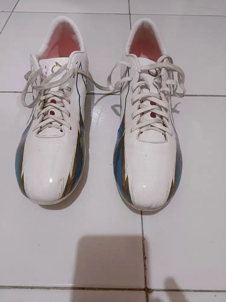 sepatu bola second merk Ortusight ori size 43