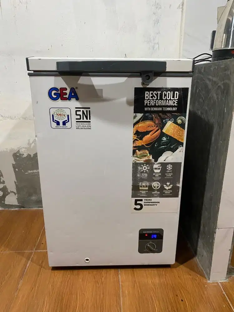 Chest Frezzer 100L GEA