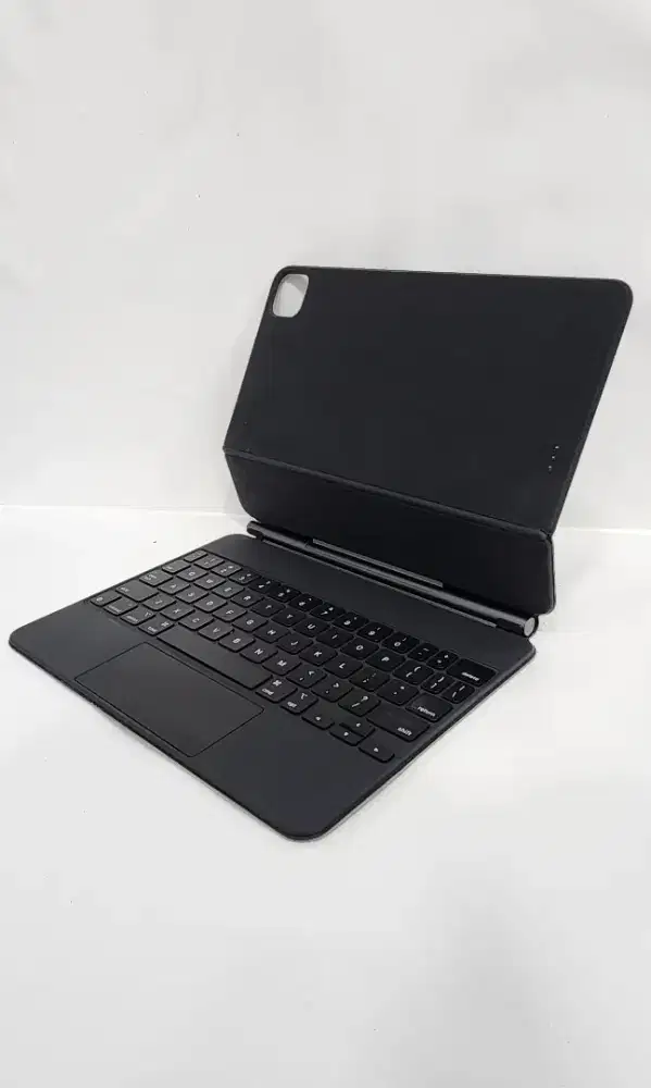 Apple Magic Keyboard
Pro/Air 11 inch