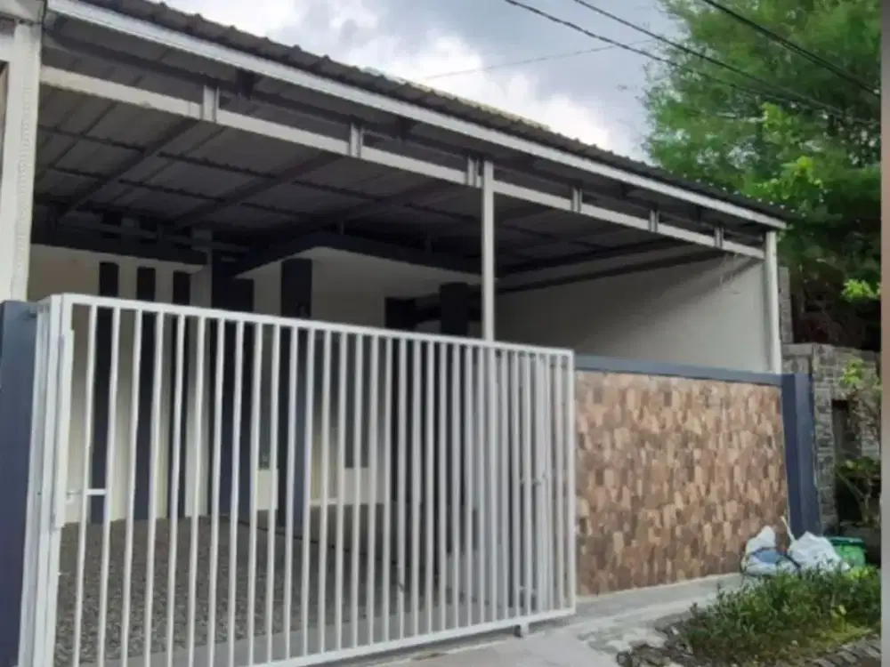 Rumah Grand Semanggi  MINIMALIS MODERN, SIAP HUNI, BEBAS BANJIR, ROW 2.5 MOBIL