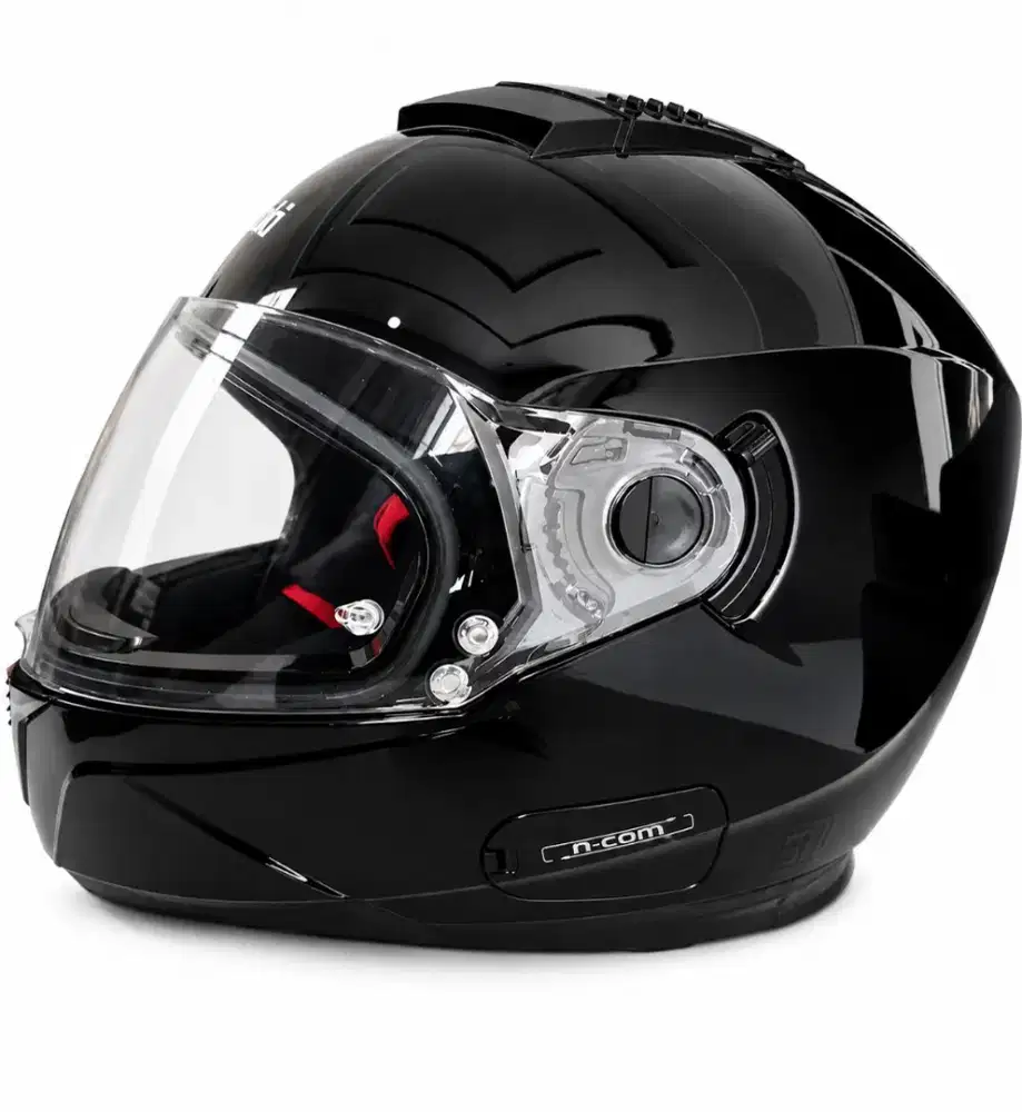 Helm Nolan N86 (atau varian seri N80/N104),