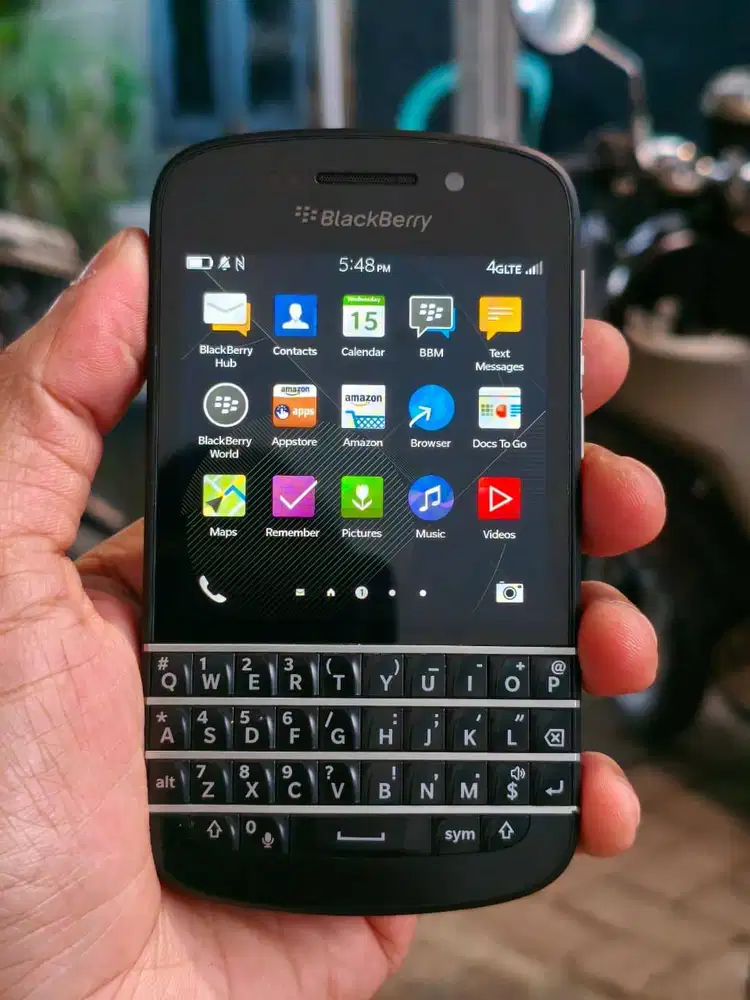 BLACKBERRY Q10 Collector