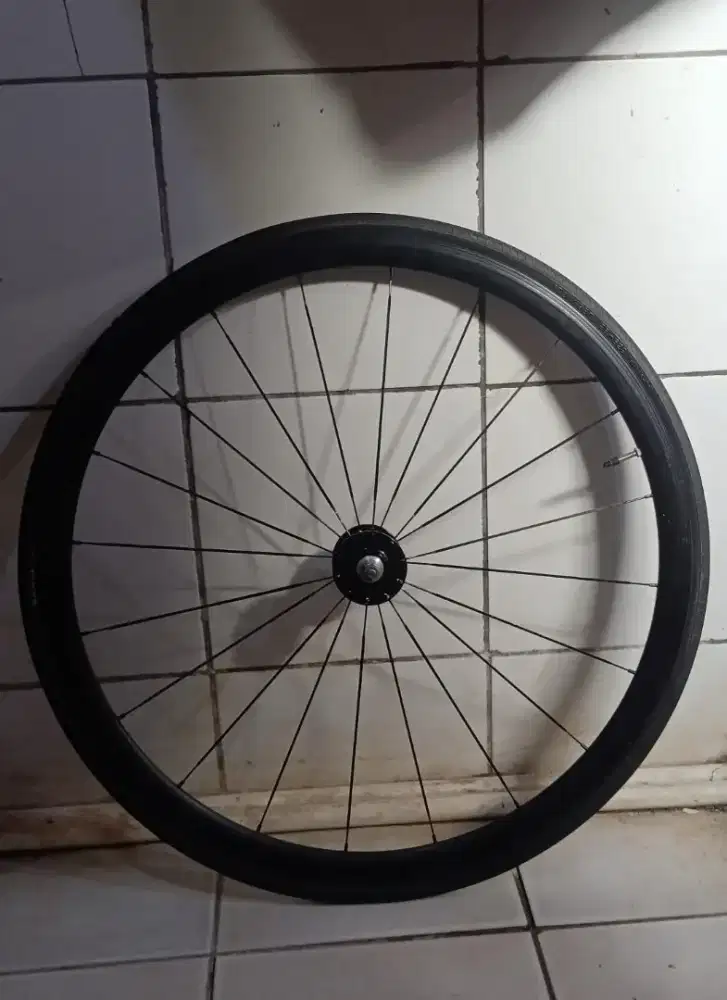 wts ws 20h front
hub lx, rims strummer race, jari pipih