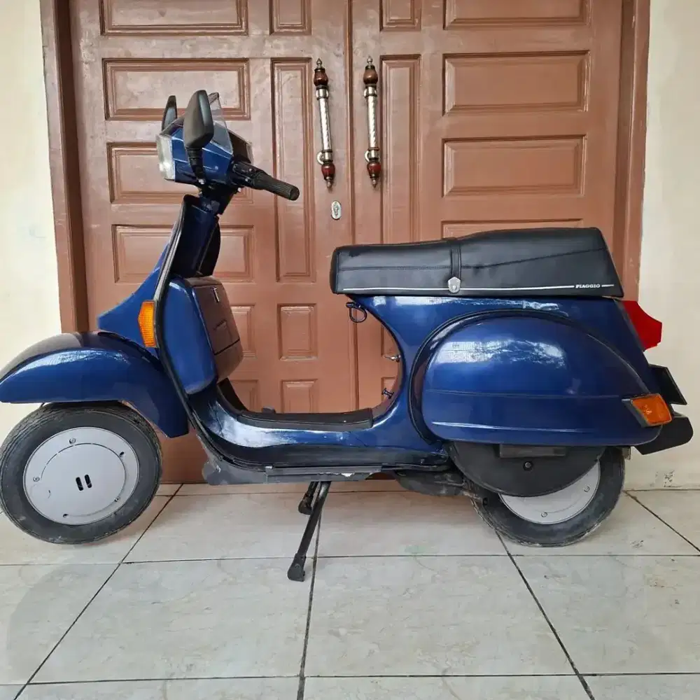 Vespa Excel 150 Tahun 2000
