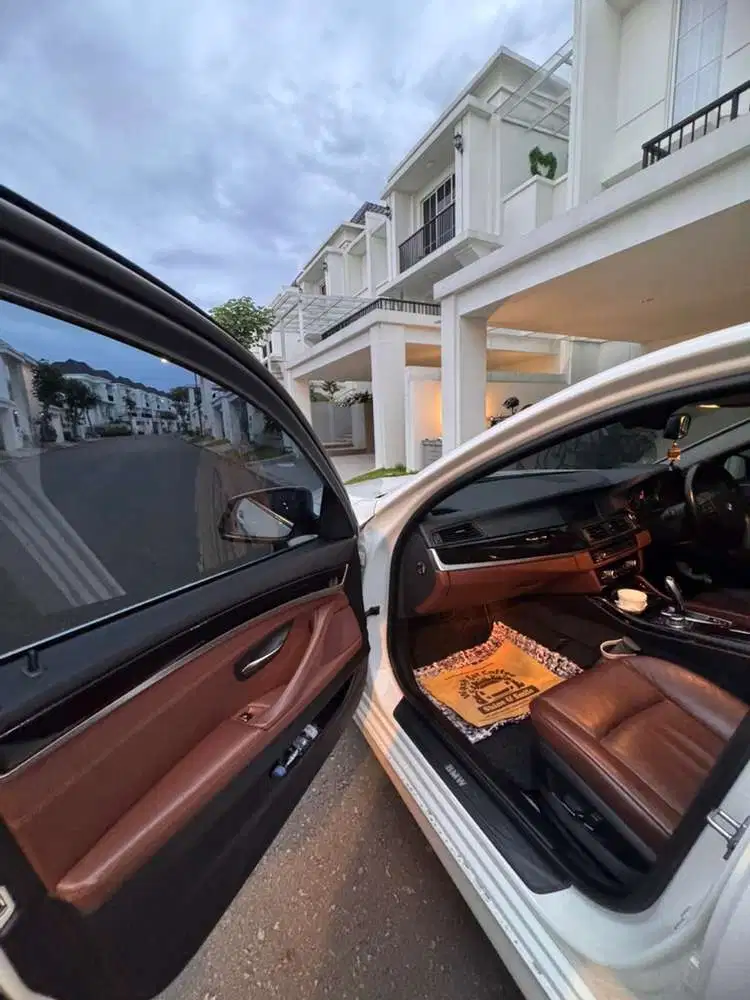 BMW 523i 2011 Bensin