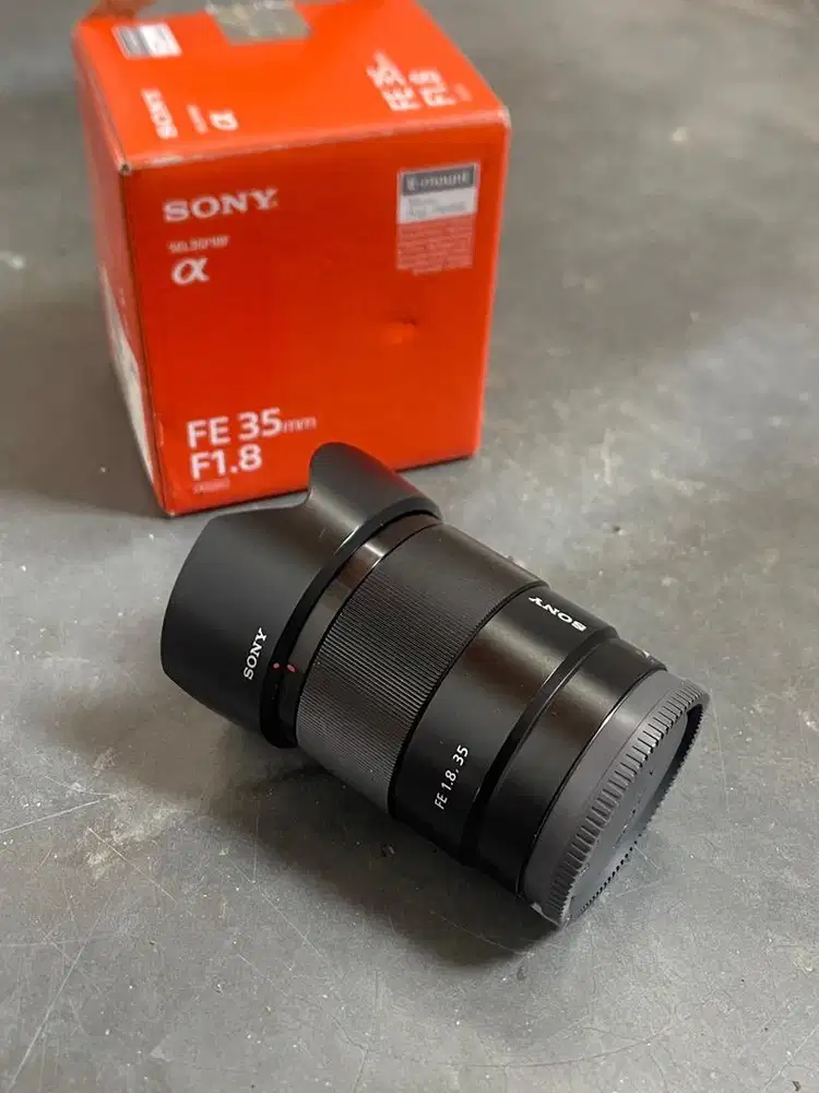 Lensa Sony FE 35mm F1.8
