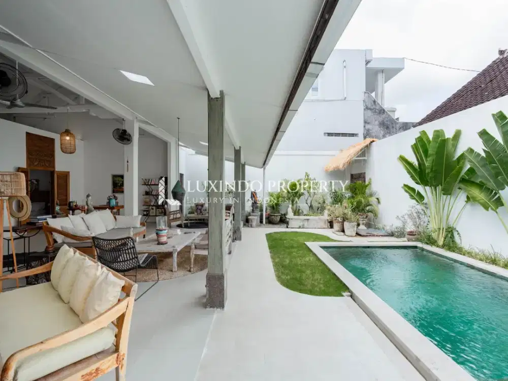 DISEWAKAN TAHUNAN VILLA DENGAN 2 KAMAR TIDUR DI KUNTI, SEMINYAK