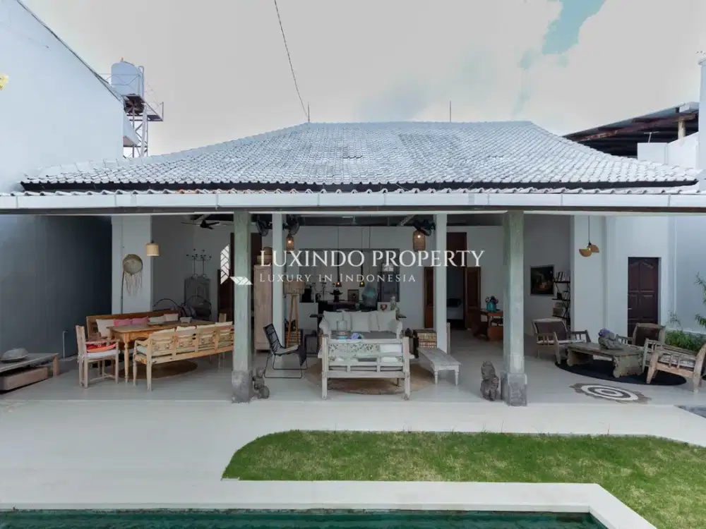 DISEWAKAN TAHUNAN VILLA DENGAN 2 KAMAR TIDUR DI KUNTI, SEMINYAK - Thumbnail 3