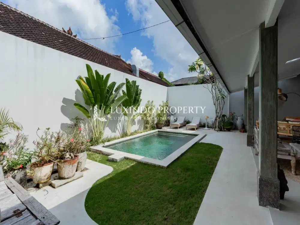DISEWAKAN TAHUNAN VILLA DENGAN 2 KAMAR TIDUR DI KUNTI, SEMINYAK - Thumbnail 5