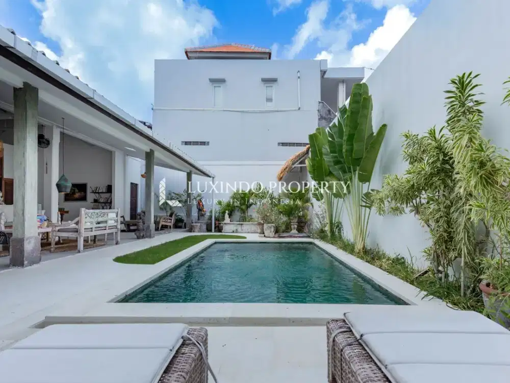 DISEWAKAN TAHUNAN VILLA DENGAN 2 KAMAR TIDUR DI KUNTI, SEMINYAK - Thumbnail 2