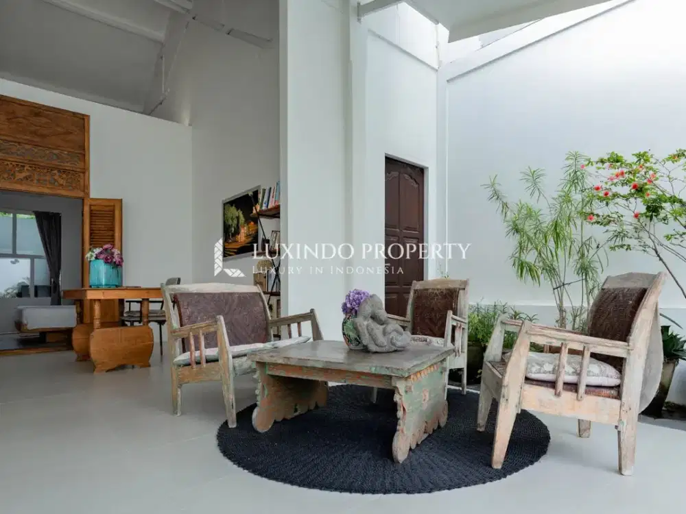 DISEWAKAN TAHUNAN VILLA DENGAN 2 KAMAR TIDUR DI KUNTI, SEMINYAK - Thumbnail 8