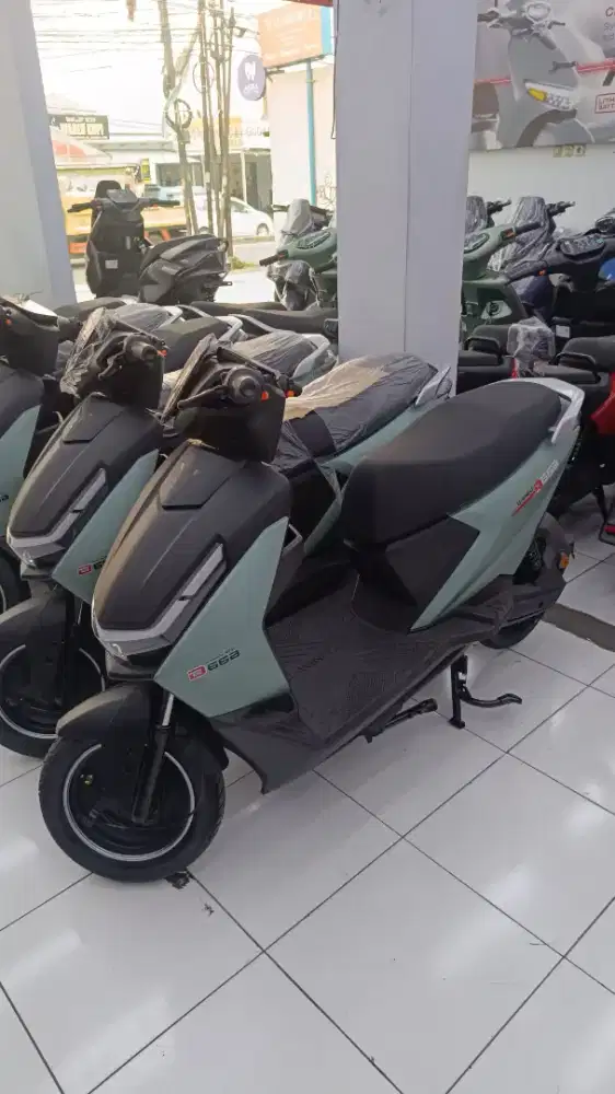 Sepeda listrik Uwinfly tipe D66B