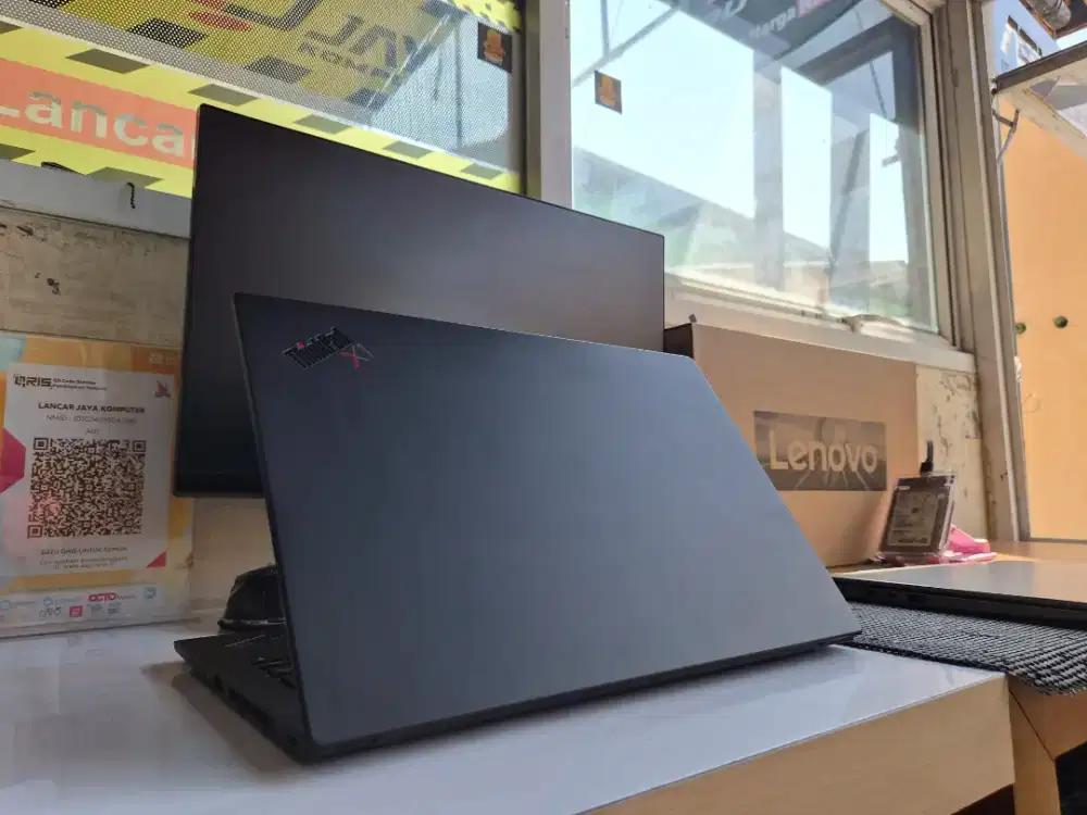 Lenovo ThinkPad X1 Carbon Gen 10 Ram 16Gb Rare Item Istimewa Kaka