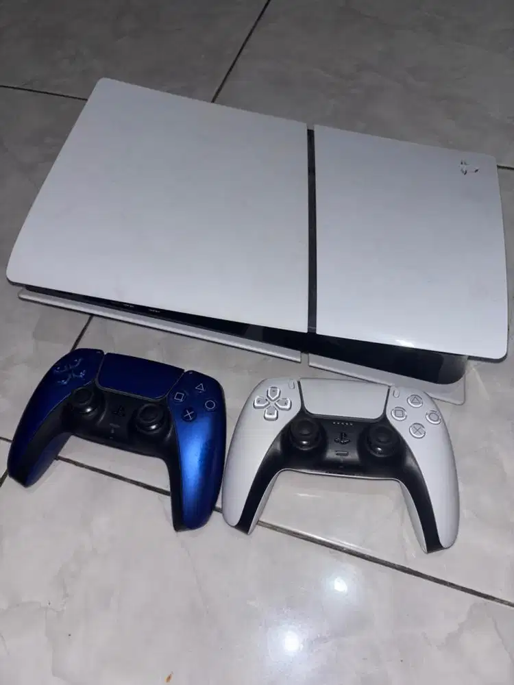 PS5 Slim Disc Version Japan