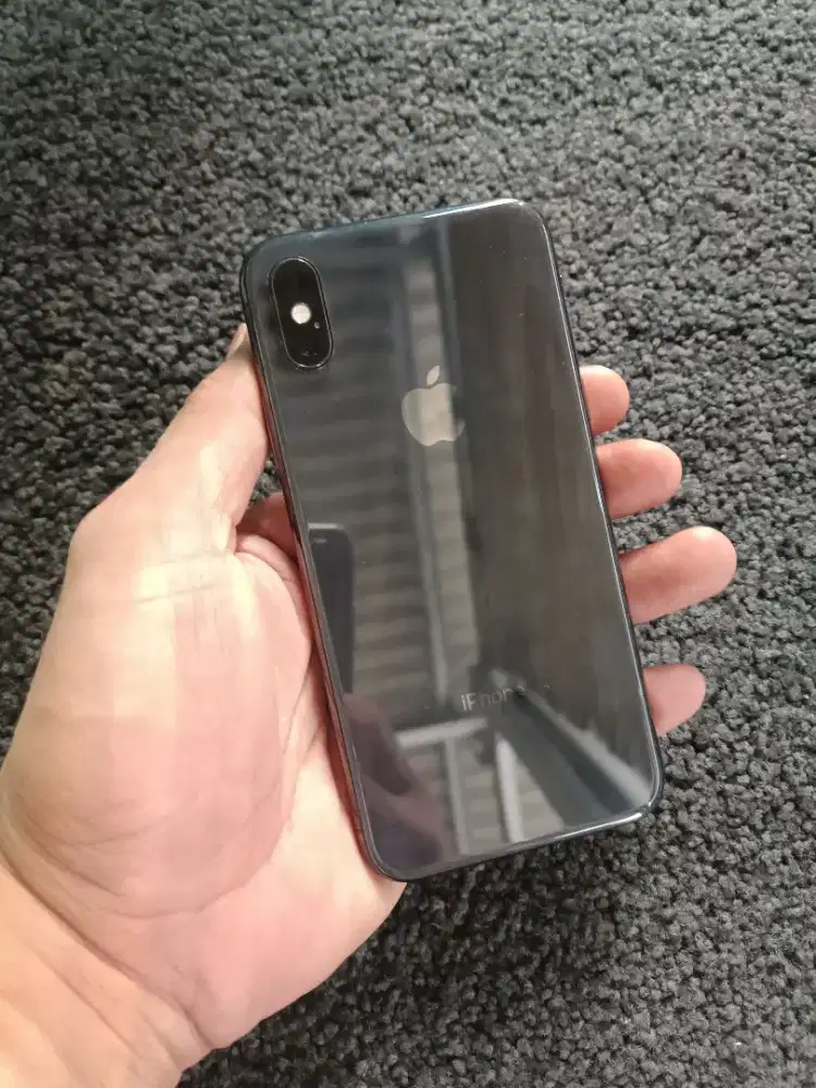 Iphone XS 256 gb all op aman bgt mulus HP charger