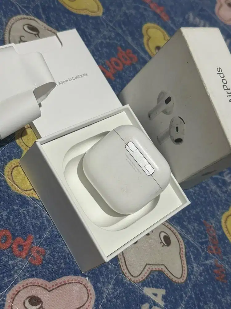 Airpods gen 4 garansi aktif