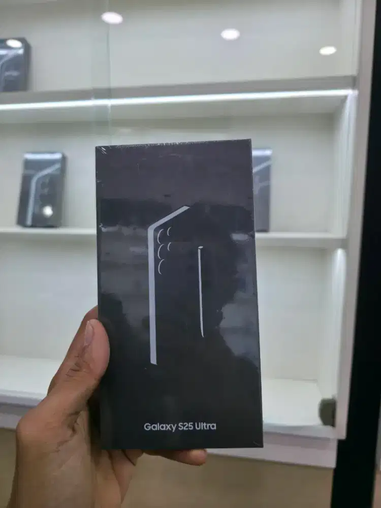 S25 ULTRA RAM 512