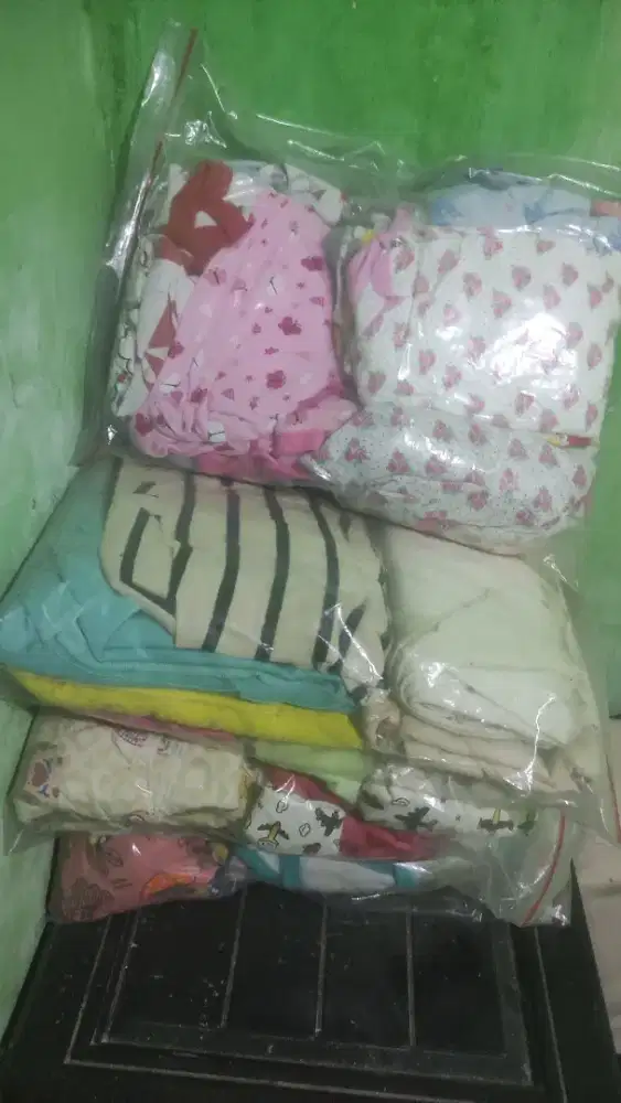 DIJUAL BAJU BAYI USIA 0/7 BULAN