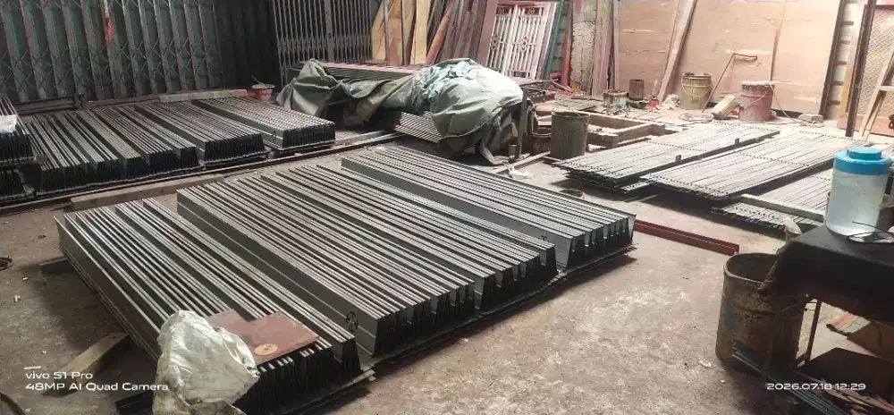 pintu harmonika
