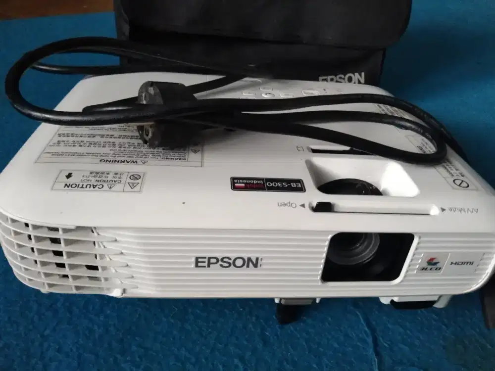 Proyektor Infokus Epson EB-S300