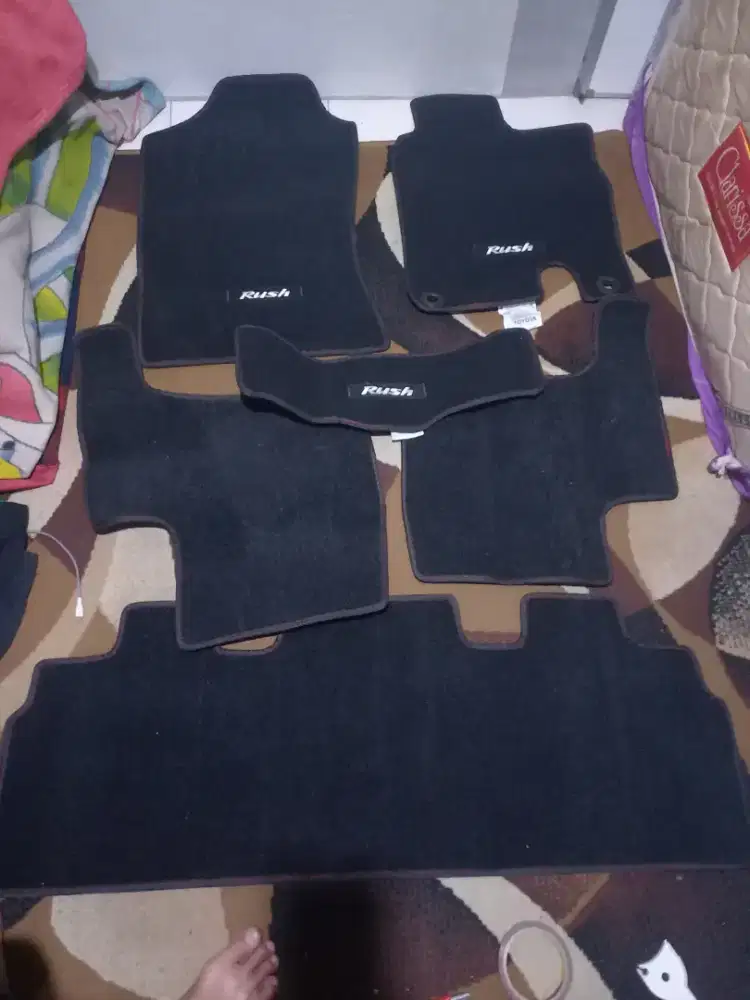 Karpet original rush 2016 trd sportivo masih baru